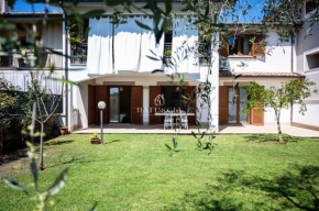 Natuscia Trevignano Romano Villa with Garden
